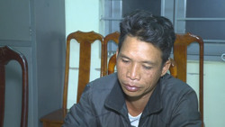 Tạm giữ đối tượng cầm dao chém cảnh sát giao thông