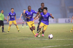 V-League 2021: Các CLB ráo riết chuẩn bị cho ngày trở lại