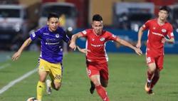 V.League lại khổ vì Covid-19