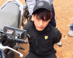 Vây bắt nam thanh niên dùng dao uy hiếp, cướp xe ôm