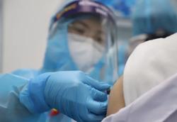 Bộ Y tế lưu ý 9 đối tượng cần trì hoãn tiêm vắc-xin Covid-19 của AstraZeneca