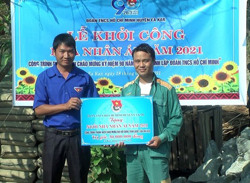 Huyện Đoàn Ea Kar hỗ trợ xây nhà Nhân ái tặng đoàn viên