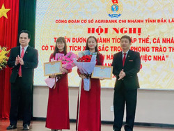 Agribank Đắk Lắk tổ chức tôn vinh "Phụ nữ hai giỏi"