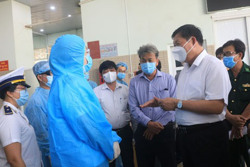 Siết biên giới, tăng tốc sản xuất vắc-xin Covid-19