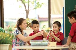 Cha mẹ có nên chọn trường quốc tế giá rẻ cho con theo học?