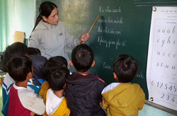 Cô giáo Êđê hết lòng vì học sinh vùng sâu
