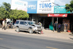 Một người phụ nữ tử vong sau va chạm với xe ô tô