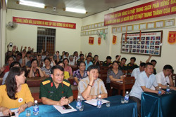 Lấy ý kiến cử tri nơi cư trú đối với người ứng cử đại biểu Quốc hội khóa XV và HĐND các cấp, nhiệm kỳ 2021 - 2026