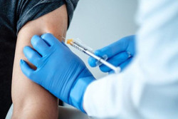 Hoàn thành tiêm thử nghiệm giai đoạn 2 vaccine Nano Covax