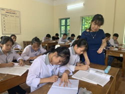 Chú trọng tập huấn sách giáo khoa mới