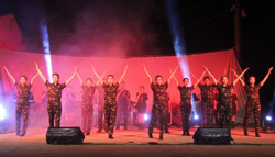 Biểu diễn văn nghệ phục vụ nhân dân và cán bộ, chiến sĩ vùng biên giới