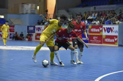 Lượt trận thứ ba Vòng chung kết Giải Futsal HDBank: Chủ nhà Hưng Gia Khang thua trận