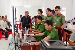 Công an thị xã Buôn Hồ đã thu nhận trên 32.000 hồ sơ làm căn cước công dân