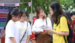 Tập dượt đăng ký nguyện vọng xét tuyển trực tuyến