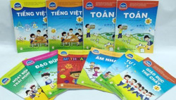 Nên giảm giá sách giáo khoa