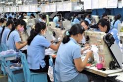 Cân nhắc việc tăng lương tối thiểu vùng năm 2021