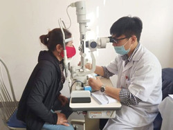 Cẩn trọng với bệnh viêm loét giác mạc