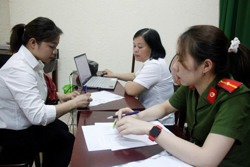 Sử dụng dịch vụ bưu chính công ích: Nhận thẻ căn cước công dân tại nhà