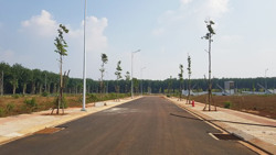 Cơ hội an cư với đất nền có sổ đỏ?