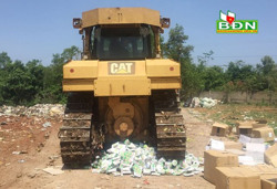 Tiêu hủy 5.316 hộp sữa bột giả