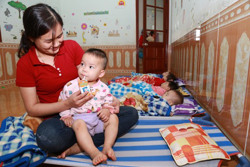 Những cô nuôi dạy trẻ ở Công ty Cà phê 15