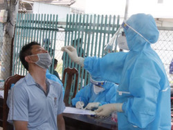 Hai trường hợp F1 của ca bệnh 3404 ở Đà Nẵng đã có kết quả xét nghiệm âm tính với SARS-CoV-2 lần 1