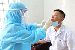 Bệnh viện Đa khoa vùng Tây Nguyên sẽ xét nghiệm SARS-CoV-2 đối với tất cả nhân viên y tế