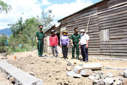 Xây nhà Tình nghĩa tặng gia đình chính sách ở huyện Krông Bông