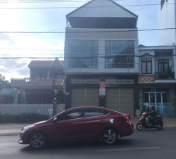 Mặt bằng cho thuê ế ẩm vì dịch bệnh COVID-19