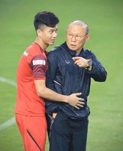 Phan Văn Đức hội quân cùng đội tuyển Việt Nam