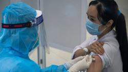 Khuyến cáo của các chuyên gia sau khi tiêm vaccine Covid-19