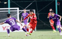 Tuyển Việt Nam trước khi chốt danh sách sang UAE