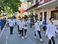 Chọn ngành ‘hot’, cạnh tranh cao