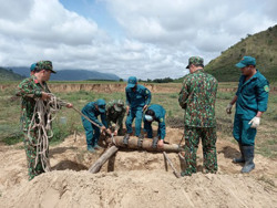 Hủy nổ thành công quả bom phát hiện ở bờ sông Krông Bông