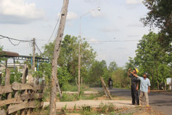 Công ty Điện lực Đắk Lắk phản hồi bài viết "Dân thị trấn phải kéo điện tự phát"
