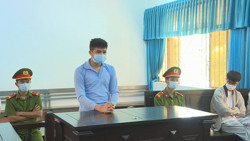 "Yêu" trẻ em, hai thiếu niên lĩnh án tù