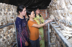 Phụ nữ xã Băng A Drênh tiết kiệm giúp nhau làm kinh tế