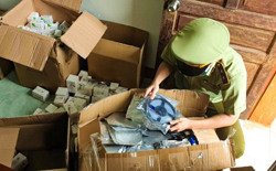 Cục Quản lý thị trường Đắk Lắk : Tiêu hủy gần 750 bóng đèn led nhập lậu