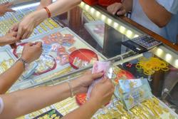 Giá vàng hôm nay 5-5: Lại giảm sốc khi Mỹ có thể tăng lãi suất cơ bản