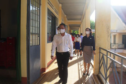 Sở GD-ĐT kiểm tra công tác phòng, chống dịch COVID-19