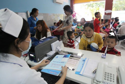 Mức đóng và mức hưởng bảo hiểm y tế hộ gia đình năm 2021