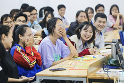 Đi ‘đường tắt’ vào đại học