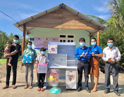 Bàn giao nhà Nhân ái cho học sinh tại xã Ea Wer