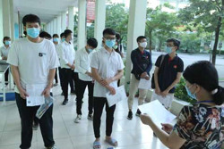 Mùa thi đến gần cùng nỗi lo trực tuyến