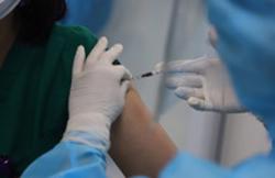 Việt Nam ghi nhận ca tử vong đầu tiên sau tiêm vắc-xin phòng Covid-19