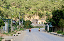 Lan tỏa phong trào "Thắp sáng đường quê" ở xã Buôn Triết