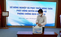 Sở NN-PTNT: Ủng hộ 220 triệu đồng cho Quỹ phòng chống COVID-19