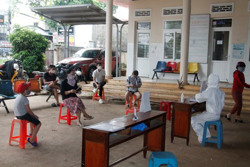 Tiếp tục tạm dừng hoạt động các cơ sở kinh doanh dịch vụ không thiết yếu