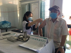 Huyện Ea Súp: Tiêm vắc xin COVID-19 đợt 2 cho 1.672 người thuộc đối tượng ưu tiên