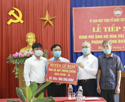 Trên 10 tỷ đồng ủng hộ kinh phí phòng chống COVID-19